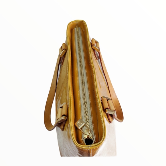 ‼️SOLD‼️ LOUIS VUITTON VERNIS HOUSTON YELLOW MONO - Picture 6 of 15